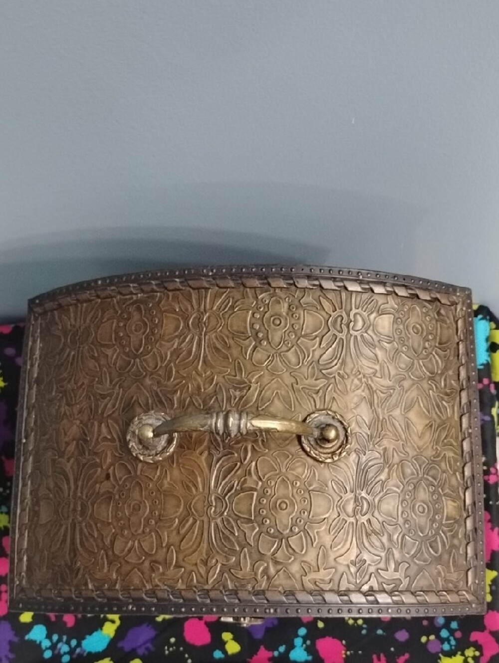 ⭐ Vintage Chinese Wooden Treasure Chest Keepsakes Box W/Brass Overlay - Picture 2 of 10